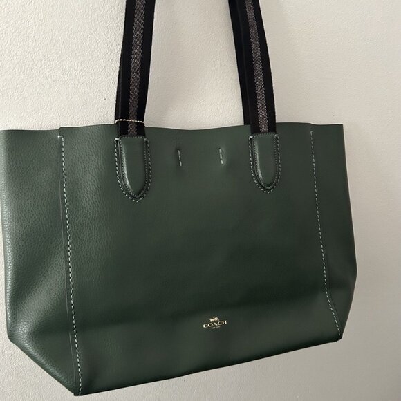 Coach bag - perfect for carrying laptop - Picture 1 of 4